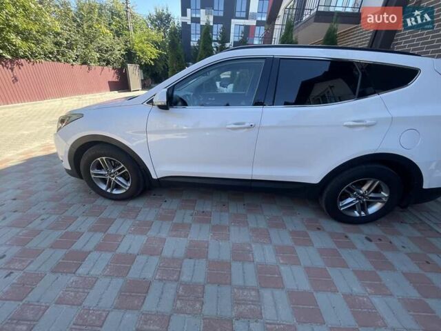 Хендай Санта Фе 2017 в Киеве на Automoto.ua Белый Хендай Санта Фе, объемом двигателя 2.2 л и пробегом 271 тыс. км за 17500 $, фото 10 на Automoto.ua
