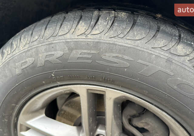 Білий Хендай Санта Фе, об'ємом двигуна 2.2 л та пробігом 141 тис. км за 22500 $, фото 188 на Automoto.ua