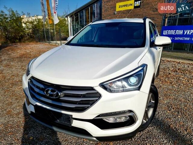 Белый Хендай Санта Фе, объемом двигателя 2.2 л и пробегом 146 тыс. км за 21200 $, фото 1 на Automoto.ua