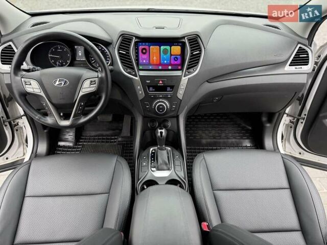 Белый Хендай Санта Фе, объемом двигателя 2.2 л и пробегом 141 тыс. км за 22900 $, фото 31 на Automoto.ua