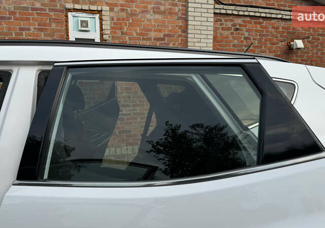 Білий Хендай Санта Фе, об'ємом двигуна 2.2 л та пробігом 141 тис. км за 22500 $, фото 18 на Automoto.ua