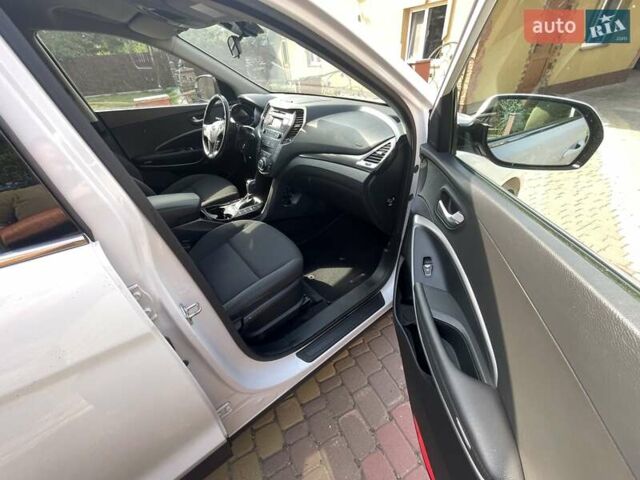 Хендай Санта Фе 2017 в Киеве на Automoto.ua Белый Хендай Санта Фе, объемом двигателя 2.2 л и пробегом 271 тыс. км за 17500 $, фото 15 на Automoto.ua