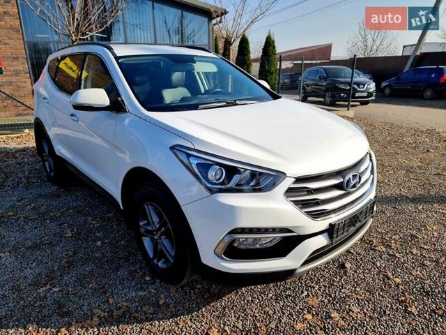 Белый Хендай Санта Фе, объемом двигателя 2.2 л и пробегом 146 тыс. км за 21200 $, фото 9 на Automoto.ua