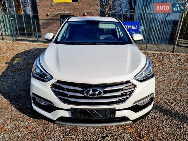 Белый Хендай Санта Фе, объемом двигателя 2.2 л и пробегом 146 тыс. км за 21200 $, фото 8 на Automoto.ua
