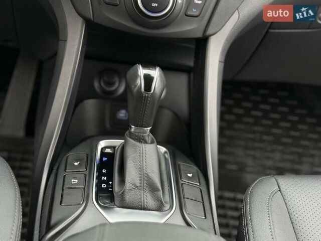 Белый Хендай Санта Фе, объемом двигателя 2.2 л и пробегом 141 тыс. км за 22900 $, фото 51 на Automoto.ua