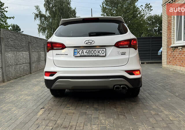 Білий Хендай Санта Фе, об'ємом двигуна 2.2 л та пробігом 141 тис. км за 22500 $, фото 12 на Automoto.ua