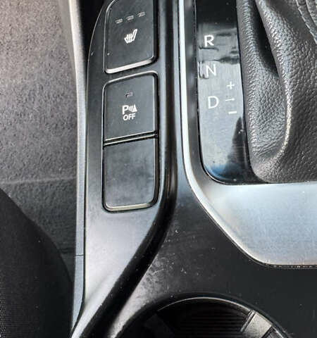 Білий Хендай Санта Фе, об'ємом двигуна 2.2 л та пробігом 141 тис. км за 22500 $, фото 80 на Automoto.ua