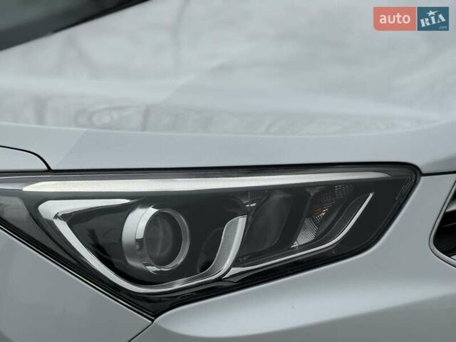 Белый Хендай Санта Фе, объемом двигателя 2.2 л и пробегом 141 тыс. км за 22900 $, фото 20 на Automoto.ua