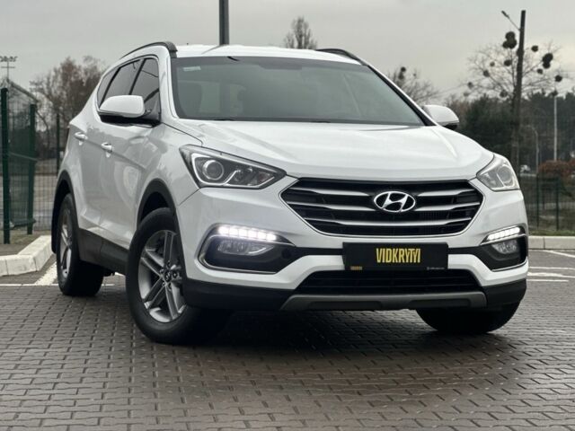 Белый Хендай Санта Фе, объемом двигателя 2.2 л и пробегом 281 тыс. км за 15900 $, фото 4 на Automoto.ua