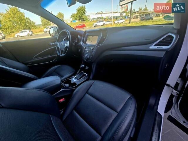 Белый Хендай Санта Фе, объемом двигателя 2.2 л и пробегом 146 тыс. км за 22950 $, фото 56 на Automoto.ua