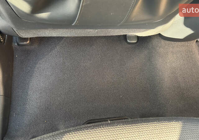 Білий Хендай Санта Фе, об'ємом двигуна 2.2 л та пробігом 141 тис. км за 22500 $, фото 133 на Automoto.ua