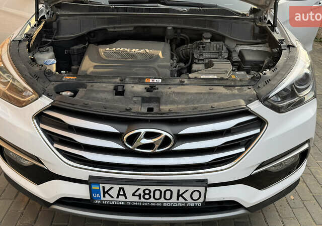 Білий Хендай Санта Фе, об'ємом двигуна 2.2 л та пробігом 141 тис. км за 22500 $, фото 40 на Automoto.ua