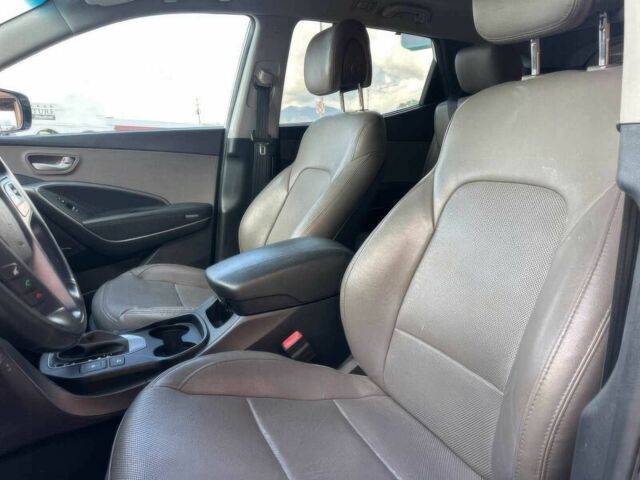 Белый Хендай Санта Фе, объемом двигателя 2.4 л и пробегом 63 тыс. км за 8000 $, фото 6 на Automoto.ua