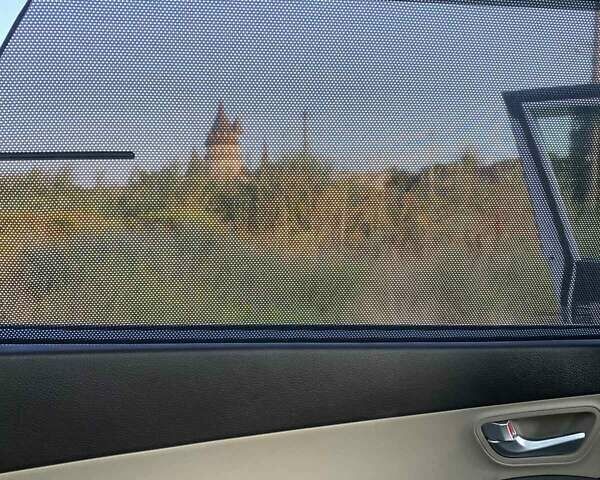 Белый Хендай Санта Фе, объемом двигателя 3.34 л и пробегом 92 тыс. км за 22500 $, фото 16 на Automoto.ua