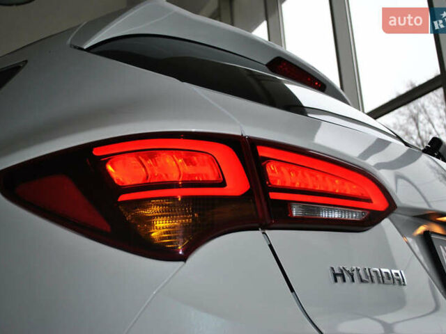 Белый Хендай Санта Фе, объемом двигателя 2.2 л и пробегом 109 тыс. км за 24900 $, фото 17 на Automoto.ua