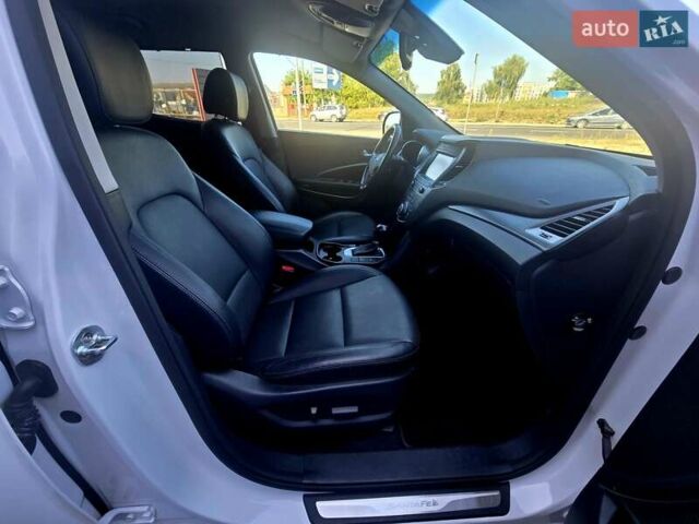 Белый Хендай Санта Фе, объемом двигателя 2.2 л и пробегом 146 тыс. км за 22950 $, фото 51 на Automoto.ua