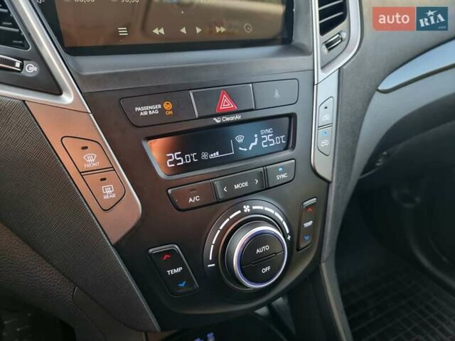 Белый Хендай Санта Фе, объемом двигателя 2.2 л и пробегом 146 тыс. км за 21200 $, фото 42 на Automoto.ua