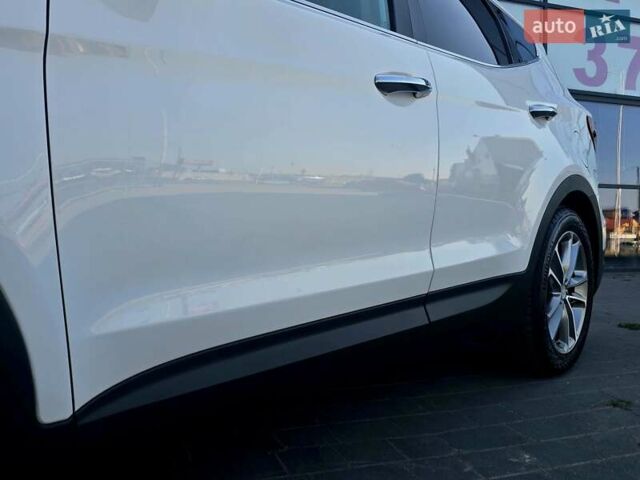 Белый Хендай Санта Фе, объемом двигателя 2.2 л и пробегом 146 тыс. км за 22950 $, фото 22 на Automoto.ua