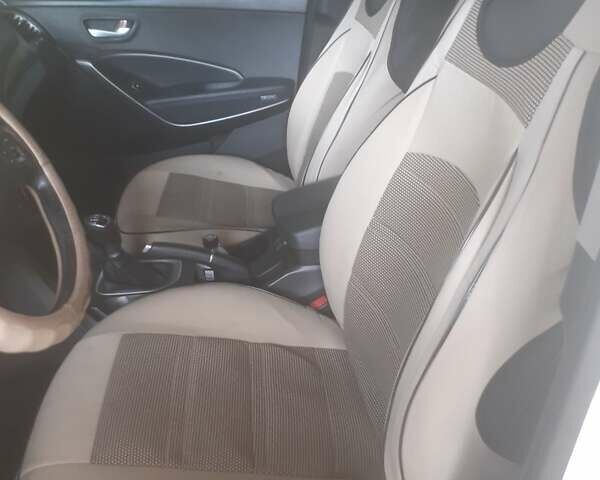 Білий Хендай Санта Фе, об'ємом двигуна 2.36 л та пробігом 105 тис. км за 19000 $, фото 11 на Automoto.ua