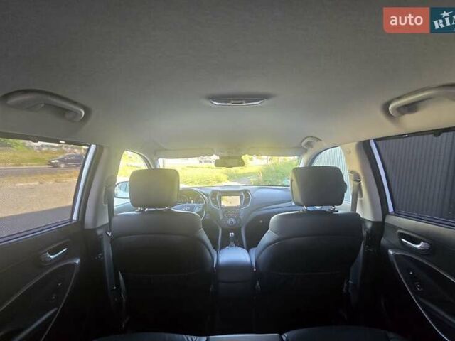 Белый Хендай Санта Фе, объемом двигателя 2.2 л и пробегом 146 тыс. км за 22950 $, фото 68 на Automoto.ua