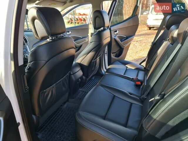 Белый Хендай Санта Фе, объемом двигателя 2.2 л и пробегом 146 тыс. км за 21200 $, фото 48 на Automoto.ua