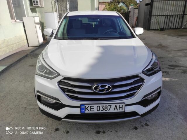 Белый Хендай Санта Фе, объемом двигателя 2.4 л и пробегом 145 тыс. км за 13100 $, фото 1 на Automoto.ua