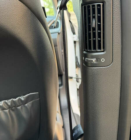 Білий Хендай Санта Фе, об'ємом двигуна 2.2 л та пробігом 141 тис. км за 22500 $, фото 129 на Automoto.ua