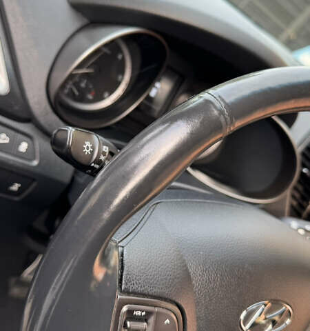 Білий Хендай Санта Фе, об'ємом двигуна 2.2 л та пробігом 141 тис. км за 22500 $, фото 50 на Automoto.ua