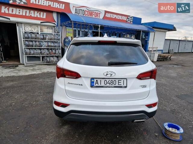 Белый Хендай Санта Фе, объемом двигателя 2.36 л и пробегом 89 тыс. км за 19600 $, фото 4 на Automoto.ua