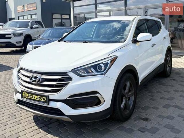 Белый Хендай Санта Фе, объемом двигателя 2.36 л и пробегом 65 тыс. км за 17500 $, фото 2 на Automoto.ua