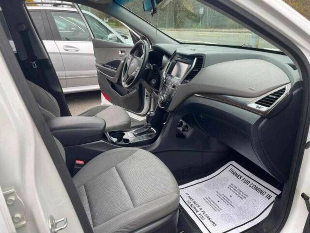 Белый Хендай Санта Фе, объемом двигателя 3.3 л и пробегом 70 тыс. км за 3800 $, фото 20 на Automoto.ua