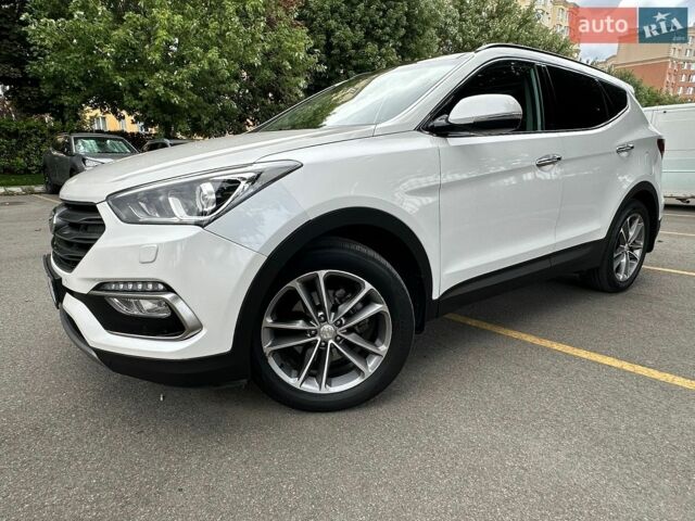 Білий Хендай Санта Фе, об'ємом двигуна 2.2 л та пробігом 120 тис. км за 22900 $, фото 4 на Automoto.ua