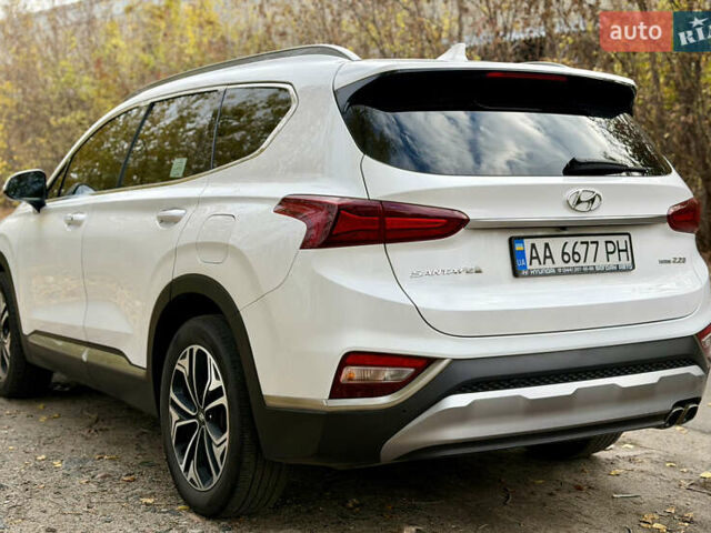 Хендай Санта Фе 2018 в Киеве на Automoto.ua Белый Хендай Санта Фе, объемом двигателя 2.2 л и пробегом 99 тыс. км за 29000 $, фото 5 на Automoto.ua