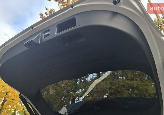 Белый Хендай Санта Фе, объемом двигателя 2.2 л и пробегом 107 тыс. км за 30999 $, фото 81 на Automoto.ua