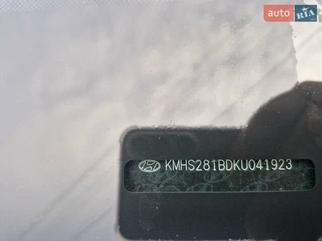 Хендай Санта Фе 2018 в Смеле на Automoto.ua Белый Хендай Санта Фе, объемом двигателя 2 л и пробегом 55 тыс. км за 27000 $, фото 23 на Automoto.ua