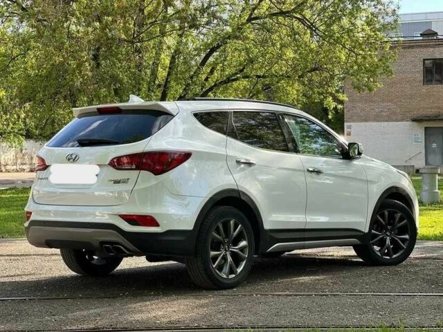 Белый Хендай Санта Фе, объемом двигателя 2 л и пробегом 92 тыс. км за 16500 $, фото 3 на Automoto.ua