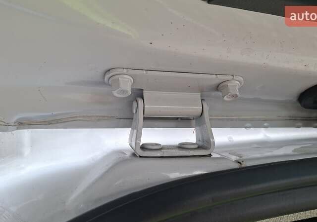 Белый Хендай Санта Фе, объемом двигателя 2.2 л и пробегом 107 тыс. км за 30999 $, фото 84 на Automoto.ua