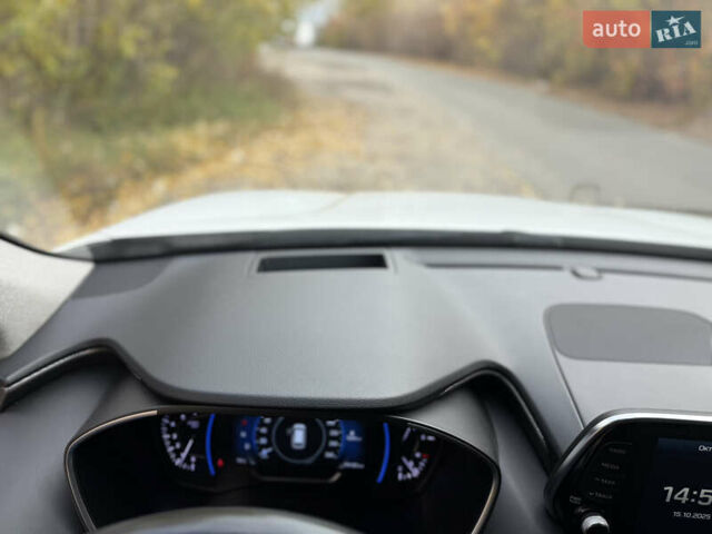 Хендай Санта Фе 2018 в Киеве на Automoto.ua Белый Хендай Санта Фе, объемом двигателя 2.2 л и пробегом 99 тыс. км за 29000 $, фото 15 на Automoto.ua