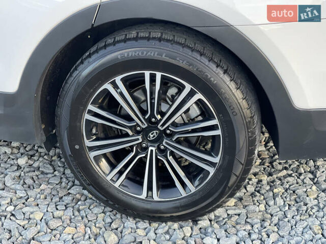 Белый Хендай Санта Фе, объемом двигателя 3.34 л и пробегом 140 тыс. км за 21900 $, фото 21 на Automoto.ua