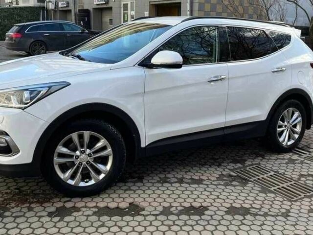 Белый Хендай Санта Фе, объемом двигателя 2.2 л и пробегом 77 тыс. км за 17399 $, фото 5 на Automoto.ua