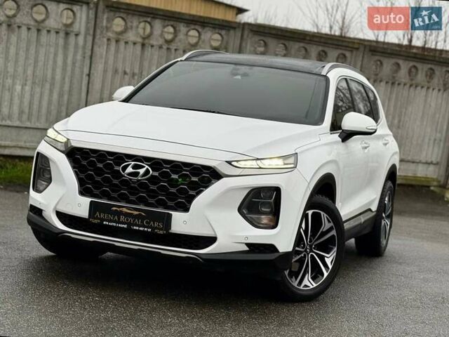 Белый Хендай Санта Фе, объемом двигателя 2.2 л и пробегом 80 тыс. км за 29500 $, фото 4 на Automoto.ua