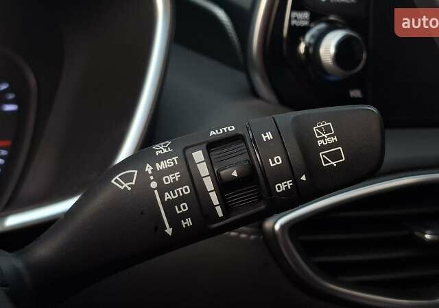 Белый Хендай Санта Фе, объемом двигателя 2.2 л и пробегом 107 тыс. км за 30999 $, фото 99 на Automoto.ua