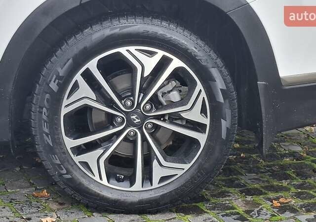 Белый Хендай Санта Фе, объемом двигателя 2.2 л и пробегом 107 тыс. км за 30999 $, фото 66 на Automoto.ua