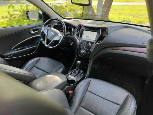 Белый Хендай Санта Фе, объемом двигателя 2 л и пробегом 92 тыс. км за 16500 $, фото 6 на Automoto.ua