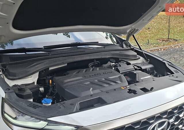 Белый Хендай Санта Фе, объемом двигателя 2.2 л и пробегом 107 тыс. км за 30999 $, фото 69 на Automoto.ua