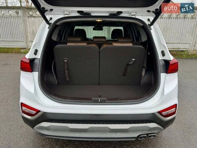 Белый Хендай Санта Фе, объемом двигателя 2.2 л и пробегом 80 тыс. км за 29500 $, фото 47 на Automoto.ua