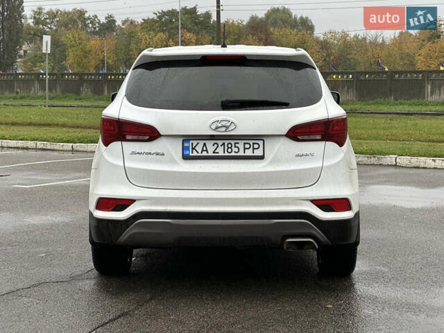 Білий Хендай Санта Фе, об'ємом двигуна 2.36 л та пробігом 98 тис. км за 14800 $, фото 5 на Automoto.ua