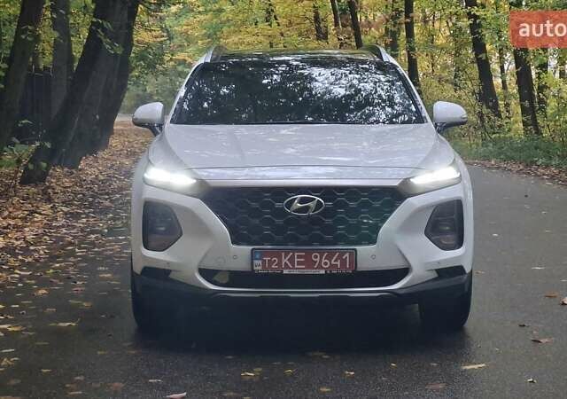 Белый Хендай Санта Фе, объемом двигателя 2.2 л и пробегом 107 тыс. км за 30999 $, фото 6 на Automoto.ua