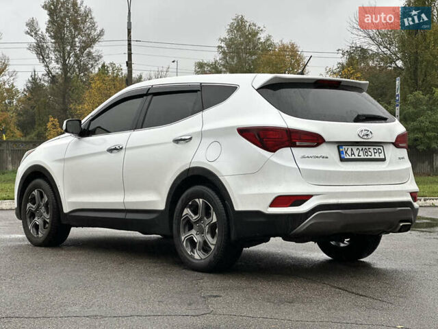 Білий Хендай Санта Фе, об'ємом двигуна 2.36 л та пробігом 98 тис. км за 14800 $, фото 6 на Automoto.ua