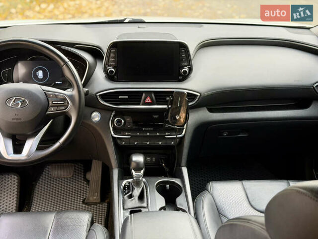 Хендай Санта Фе 2018 в Киеве на Automoto.ua Белый Хендай Санта Фе, объемом двигателя 2.2 л и пробегом 99 тыс. км за 29000 $, фото 14 на Automoto.ua